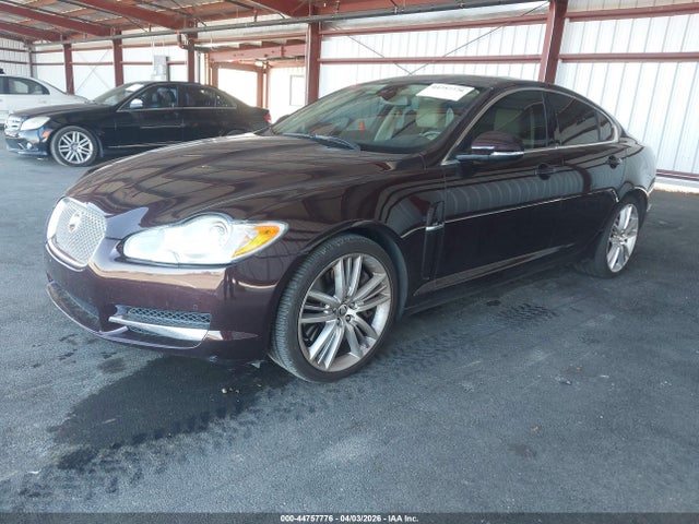 2011 JAGUAR XF SAJWA0HE9BMR87640 Photo 1