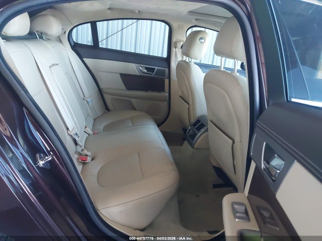 2011 JAGUAR XF SAJWA0HE9BMR87640 Photo 7