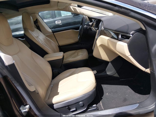 2014 TESLA MODEL S 5YJSA1H15EFP61043 Photo 4
