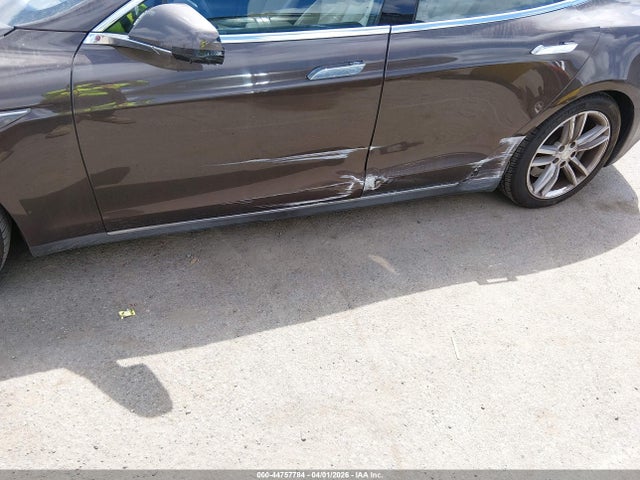 2014 TESLA MODEL S 5YJSA1H15EFP61043 Photo 5