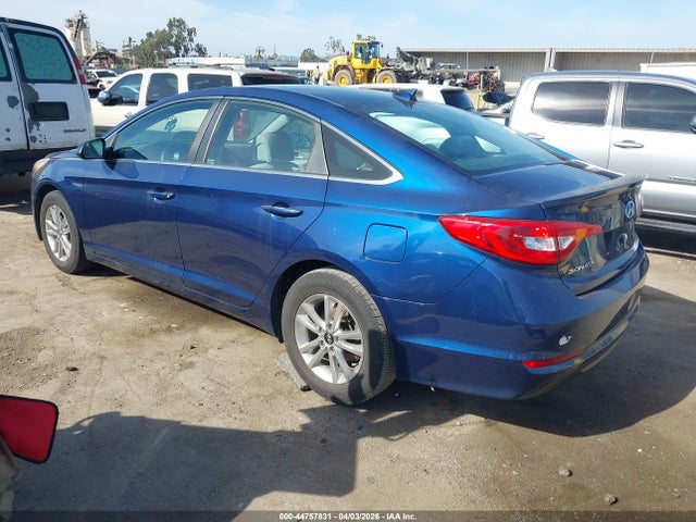 2016 HYUNDAI SONATA 5NPE24AF9GH359693 Photo 2