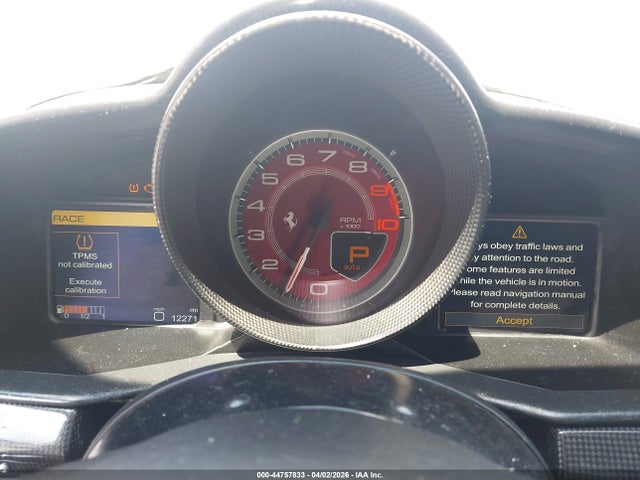 44757833 :رقم المزاد ، ZFF68NHA2F0211126 vin ، 2015 Ferrari 458 Spider مزاد بيع