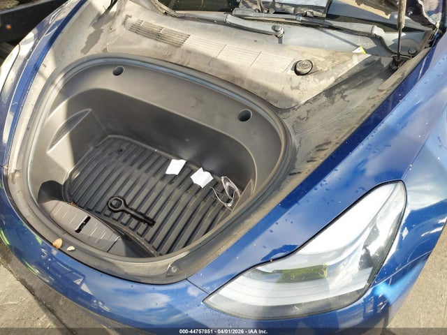 2022 Tesla Model 3 Long Range Dual Motor All-wheel Drive მანქანა იყიდება აუქციონზე, vin: 5YJ3E1EB9NF130835, აუქციონის ნომერი: 44757851