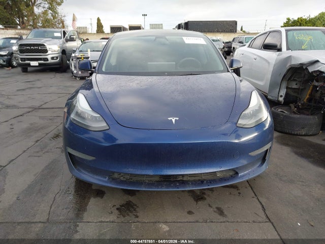 2022 Tesla Model 3 Long Range Dual Motor All-wheel Drive მანქანა იყიდება აუქციონზე, vin: 5YJ3E1EB9NF130835, აუქციონის ნომერი: 44757851