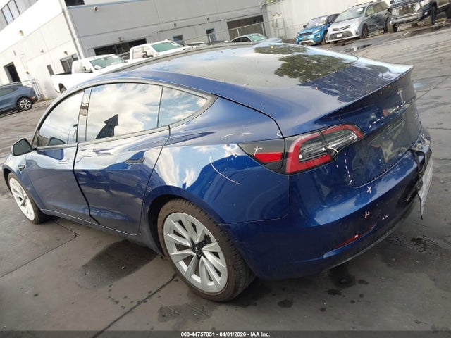 2022 Tesla Model 3 Long Range Dual Motor All-wheel Drive მანქანა იყიდება აუქციონზე, vin: 5YJ3E1EB9NF130835, აუქციონის ნომერი: 44757851