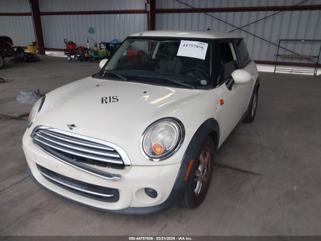 2012 MINI COOPER WMWSU3C56CT256990 Photo 5