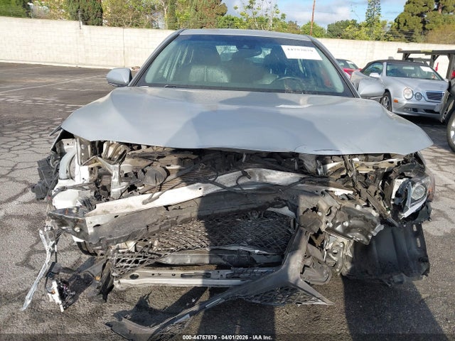4T1B11HK0JU126768 Toyota CAMRY SE