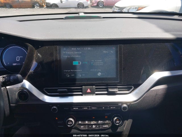 KNDCC3LG0L5062956 KIA Niro Ev Ex
