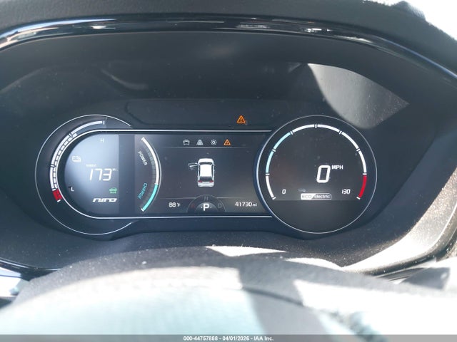 KNDCC3LG0L5062956 KIA Niro Ev Ex