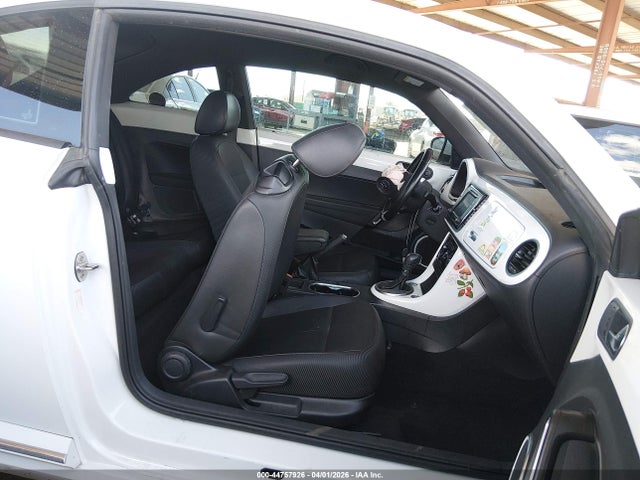 3VWJ17AT1HM607713 Volkswagen Beetle 1.8t Se/1.8t Sel