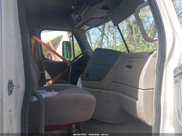 44757927 :رقم المزاد ، 1FUJGEDR9JLJT7128 vin ، 2018 Freightliner Cascadia 125 مزاد بيع