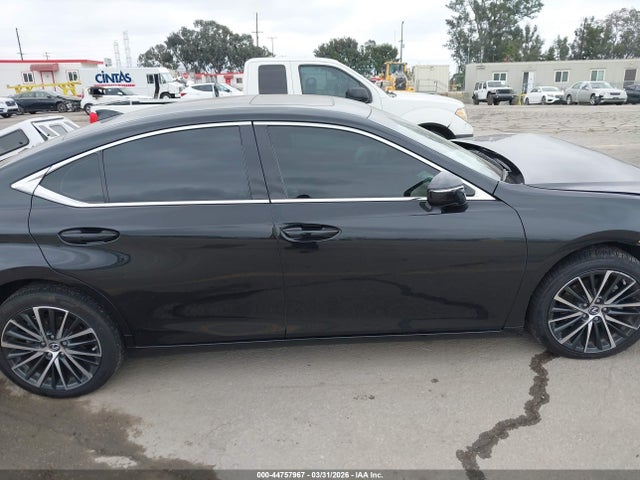 Продажа на аукционе авто 2024 Lexus Es 300h, vin: 58ADA1C18RU044220, номер лота: 44757967