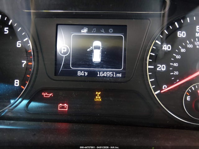 44757981 :رقم المزاد ، 5XYPGDA36HG230013 vin ، 2017 Kia Sorento 2.4l Lx مزاد بيع