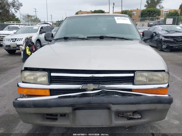44758011 :رقم المزاد ، 1GCCS1445WK239079 vin ، 1998 Chevrolet S-10 Ls Fleetside مزاد بيع