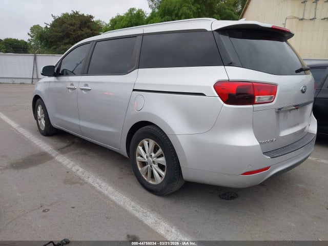 KIA SEDONA LX 2016 KNDMB5C16G6149209 Image 3