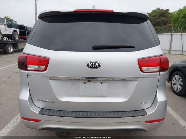 KIA SEDONA LX 2016 KNDMB5C16G6149209 Image 6