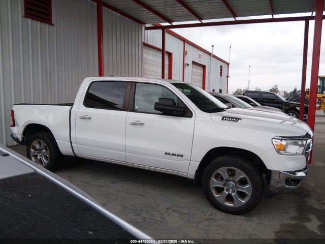 1C6RREFTXLN276616 RAM 1500 Big Horn 4x2 5&#039;7 Box