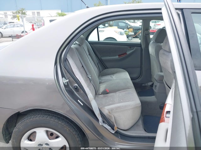 2007 TOYOTA COROLLA 1NXBR32E37Z777456 Photo 7