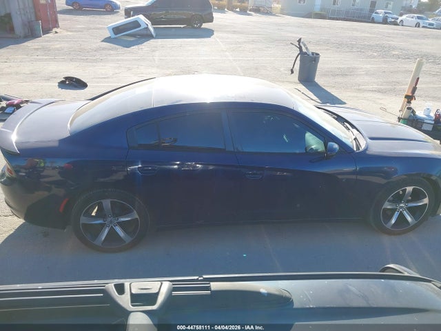 2017 Dodge Charger Se Rwd მანქანა იყიდება აუქციონზე, vin: 2C3CDXBG9HH537644, აუქციონის ნომერი: 44758111