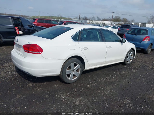 Продажа на аукционе авто 2012 Volkswagen Passat 2.5l Se, vin: 1VWBP7A30CC011750, номер лота: 44758122