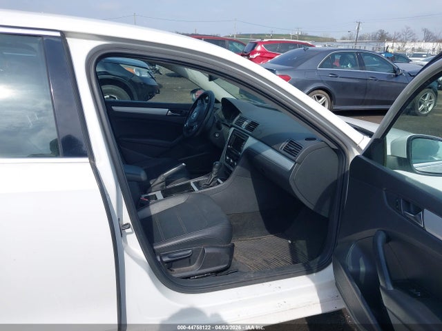 Продажа на аукционе авто 2012 Volkswagen Passat 2.5l Se, vin: 1VWBP7A30CC011750, номер лота: 44758122