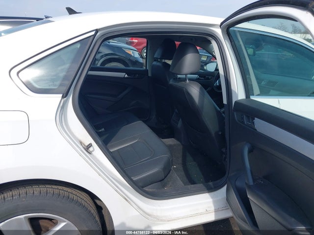 Продажа на аукционе авто 2012 Volkswagen Passat 2.5l Se, vin: 1VWBP7A30CC011750, номер лота: 44758122