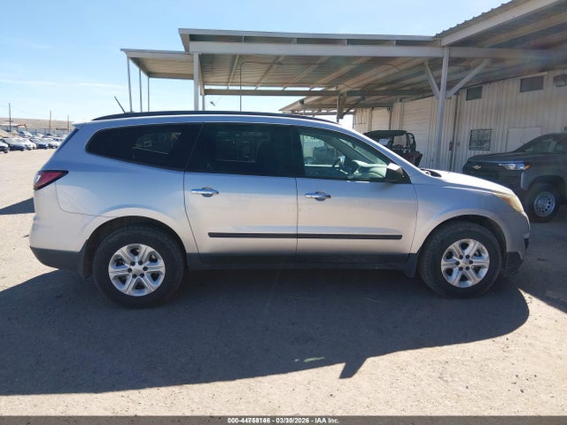 1GNKVFED4HJ305510 Chevrolet Traverse Ls