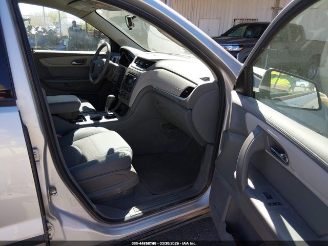 1GNKVFED4HJ305510 Chevrolet Traverse Ls
