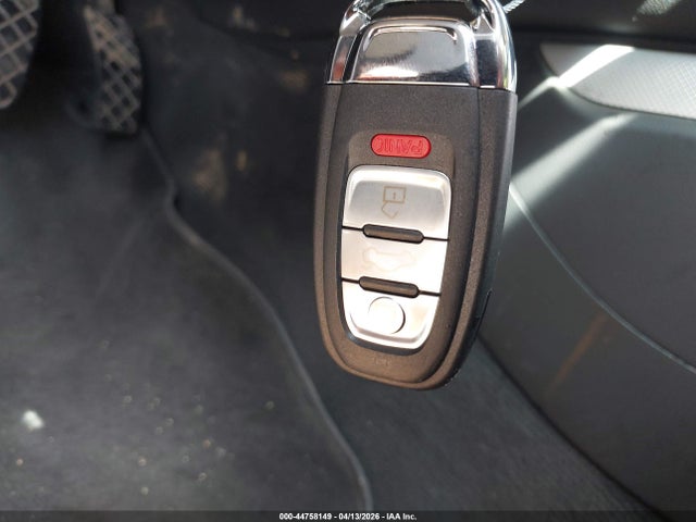 Продажа на аукционе авто 2011 Audi A4 2.0t Premium, vin: WAUAFAFL5BN026073, номер лота: 44758149