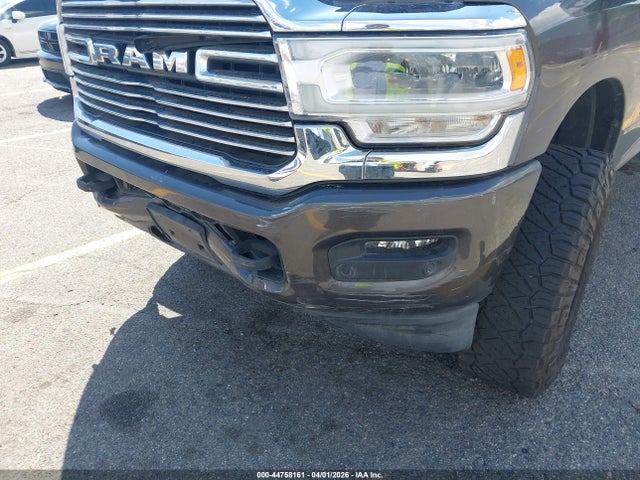 3C6UR5FLXRG177340 RAM 2500 Laramie 4x4 6&#039;4 Box