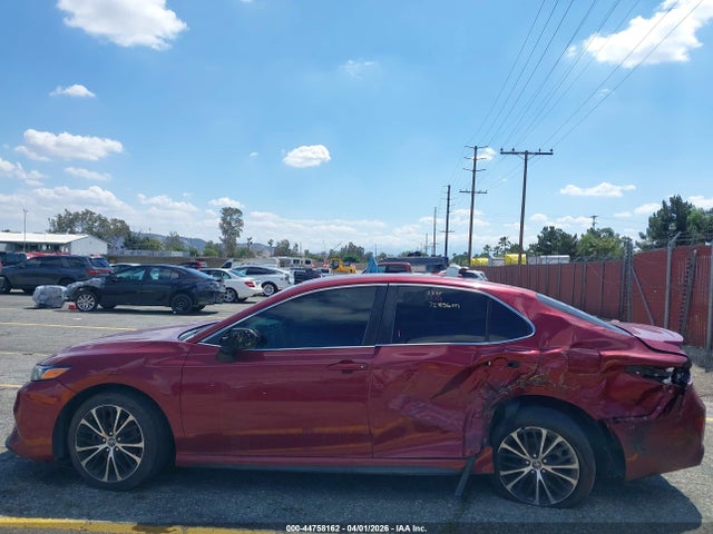4T1B11HK4JU616095 Toyota CAMRY SE