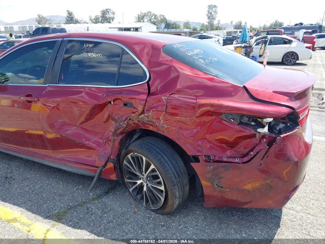 4T1B11HK4JU616095 Toyota CAMRY SE