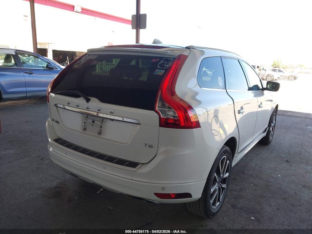 44758175 :رقم المزاد ، YV449MDM1G2842613 vin ، 2016 Volvo Xc60 T6 Drive-e Platinum مزاد بيع