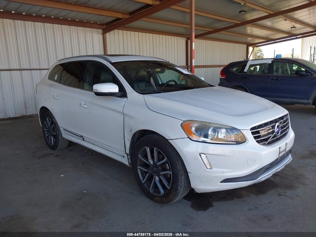 44758175 :رقم المزاد ، YV449MDM1G2842613 vin ، 2016 Volvo Xc60 T6 Drive-e Platinum مزاد بيع