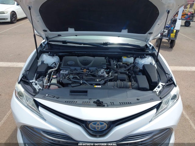 4T1B21HK4JU009269 Toyota Camry Hybrid Xle