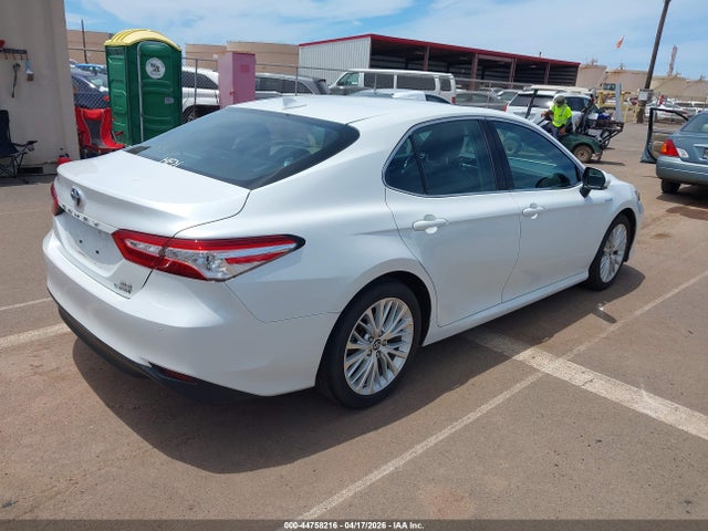 4T1B21HK4JU009269 Toyota Camry Hybrid Xle