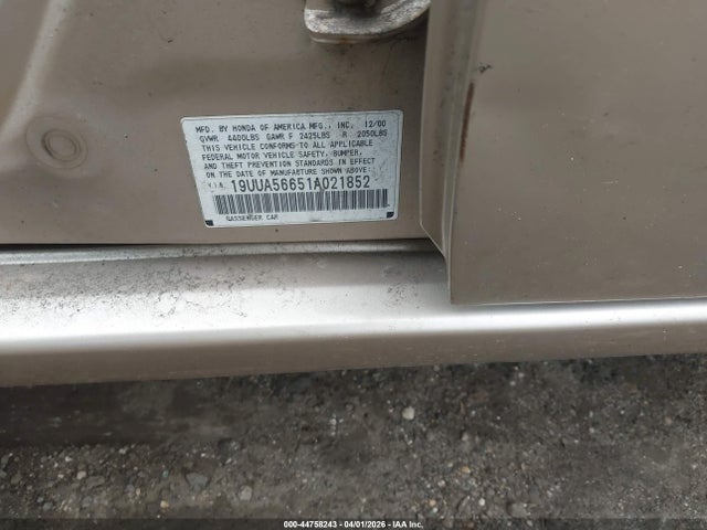 44758243 :رقم المزاد ، 19UUA56651A021852 vin ، 2001 Acura Tl 3.2 مزاد بيع