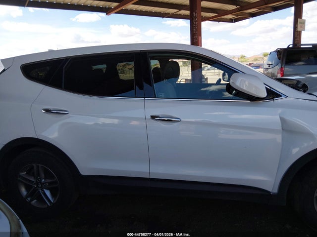 5NMZT3LBXHH046900 Hyundai Santa Fe Sport 2.4l