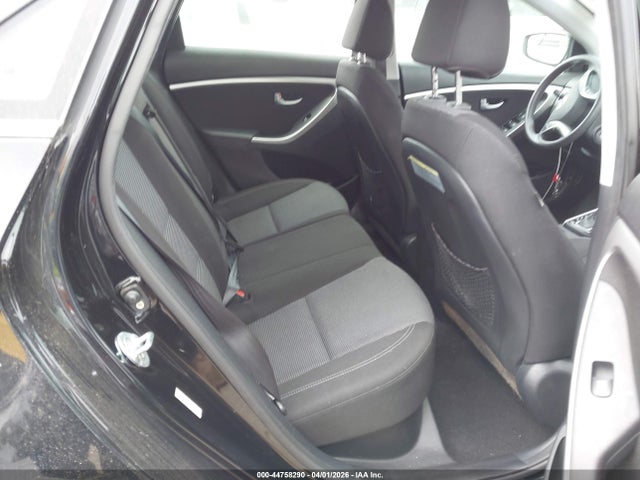 KMHD35LH1FU235785 Hyundai ELANTRA GT