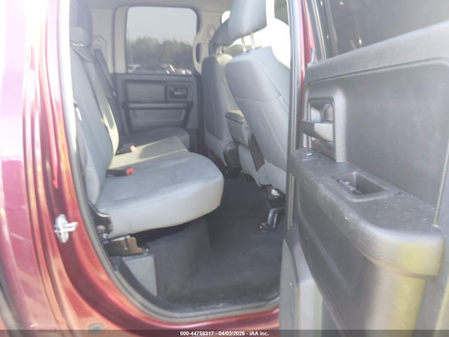 Продаж на аукціоні авто 2018 Ram 1500 Express  4x4 6'4 Box, vin: 1C6RR7FT6JS138677, номер лоту: 44758317