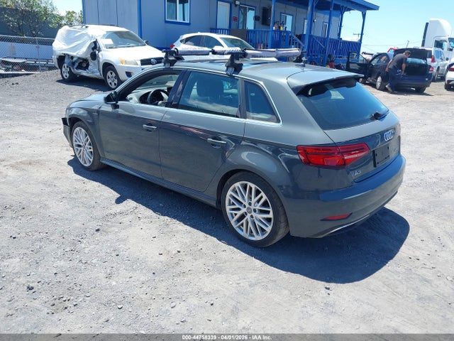 Audi A3 E-tron 1.4t Premium/1.4t Tech Premium 2018 WAUTPBFFXJA155003 Image 3