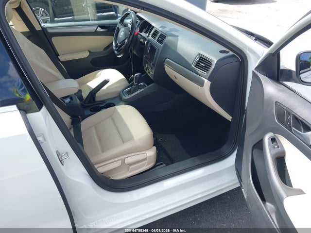 44758345 :رقم المزاد ، 3VWDB7AJ6JM252410 vin ، 2018 Volkswagen Jetta 1.4t Se/1.4t Wolfsburg Edition مزاد بيع