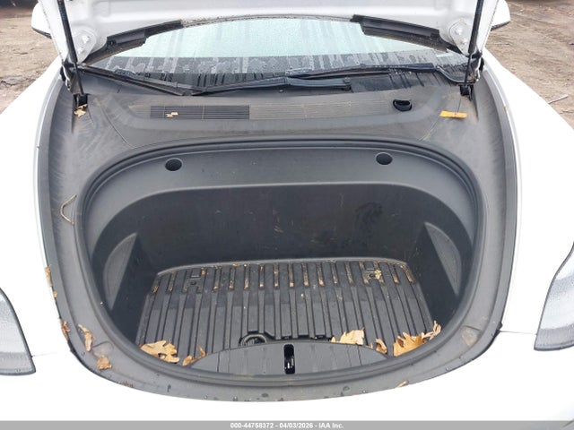 Продаж на аукціоні авто 2022 Tesla Model 3 Rear-wheel Drive, vin: 5YJ3E1EA2NF165790, номер лоту: 44758372