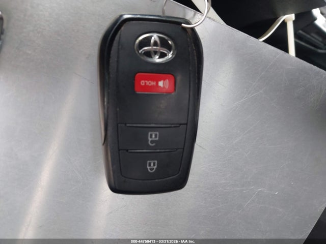 2024 TOYOTA PRIUS JTDACAAU8R3044102 Photo 10