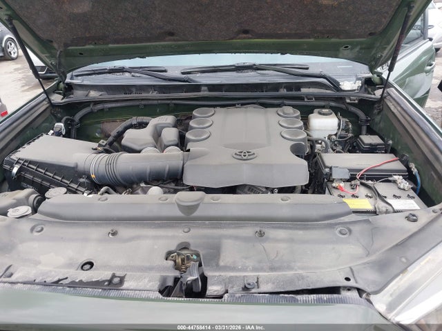 JTETU5JR8N6071555 Toyota 4runner Trail Special Edition