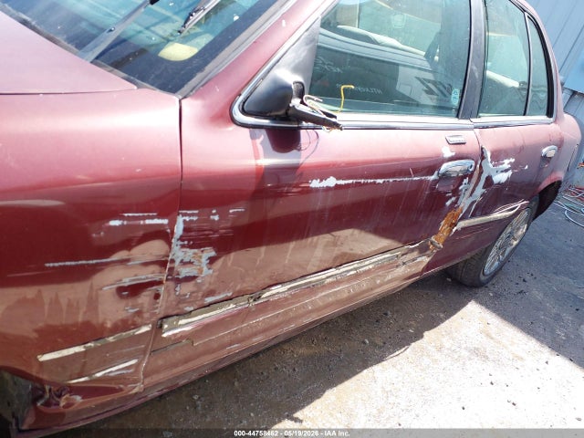 Продажа на аукционе авто 2001 Mercury Grand Marquis Gs, vin: 2MEFM74W21X624664, номер лота: 44758462