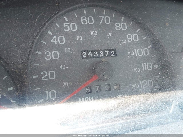 Продажа на аукционе авто 2001 Mercury Grand Marquis Gs, vin: 2MEFM74W21X624664, номер лота: 44758462