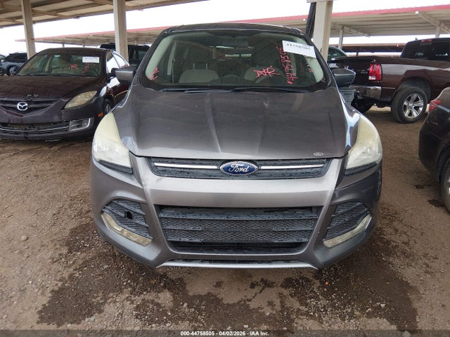 1FMCU9GX8EUA22090 Ford ESCAPE SE