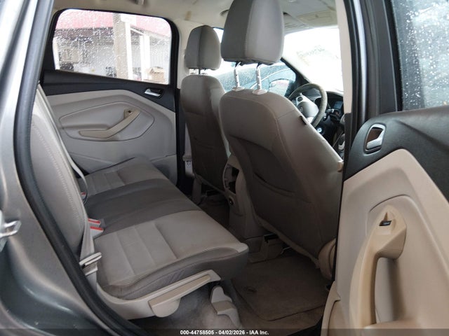 1FMCU9GX8EUA22090 Ford ESCAPE SE