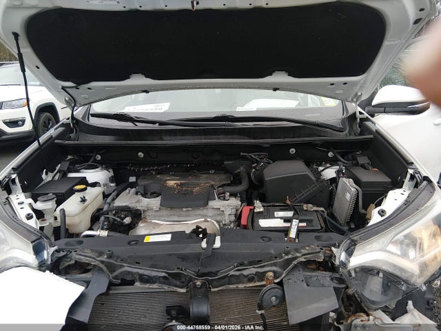 2017 Toyota Rav4 Xle მანქანა იყიდება აუქციონზე, vin: 2T3RFREV4HW667238, აუქციონის ნომერი: 44758559